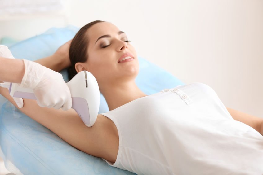 Epilare cu laser – sigură, confortabilă și eficientă